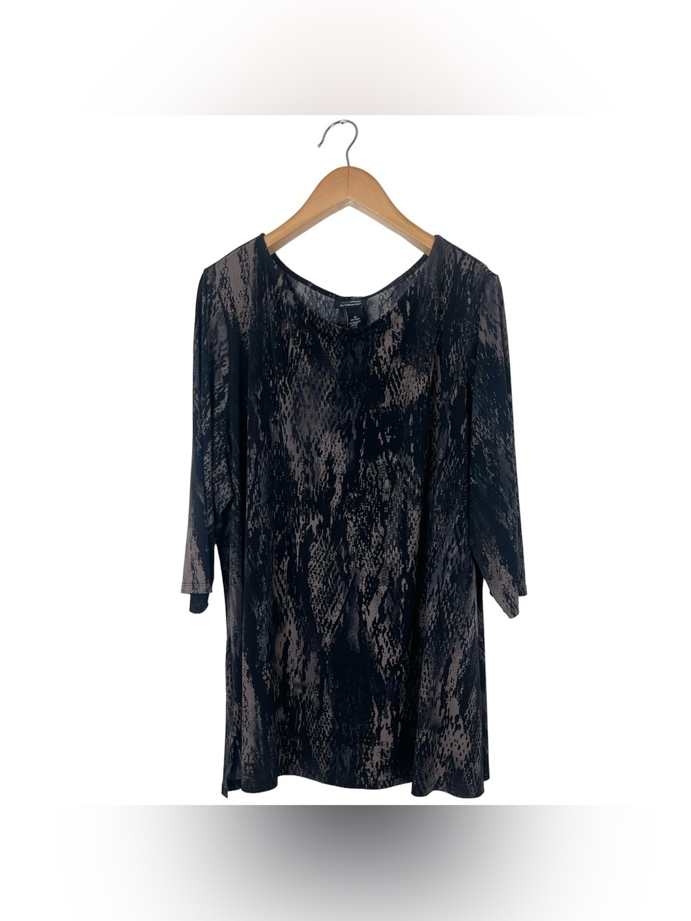 Catherine’s AnyWear 3/4 Sleeve Snake Print Stretch Top Women’s Size 3X (26/28W)
